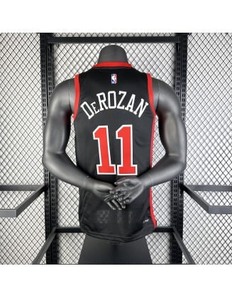 Chicago Bulls DeROZAN #11
