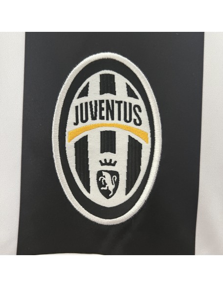 Juventus Jersey 04/05 Retro